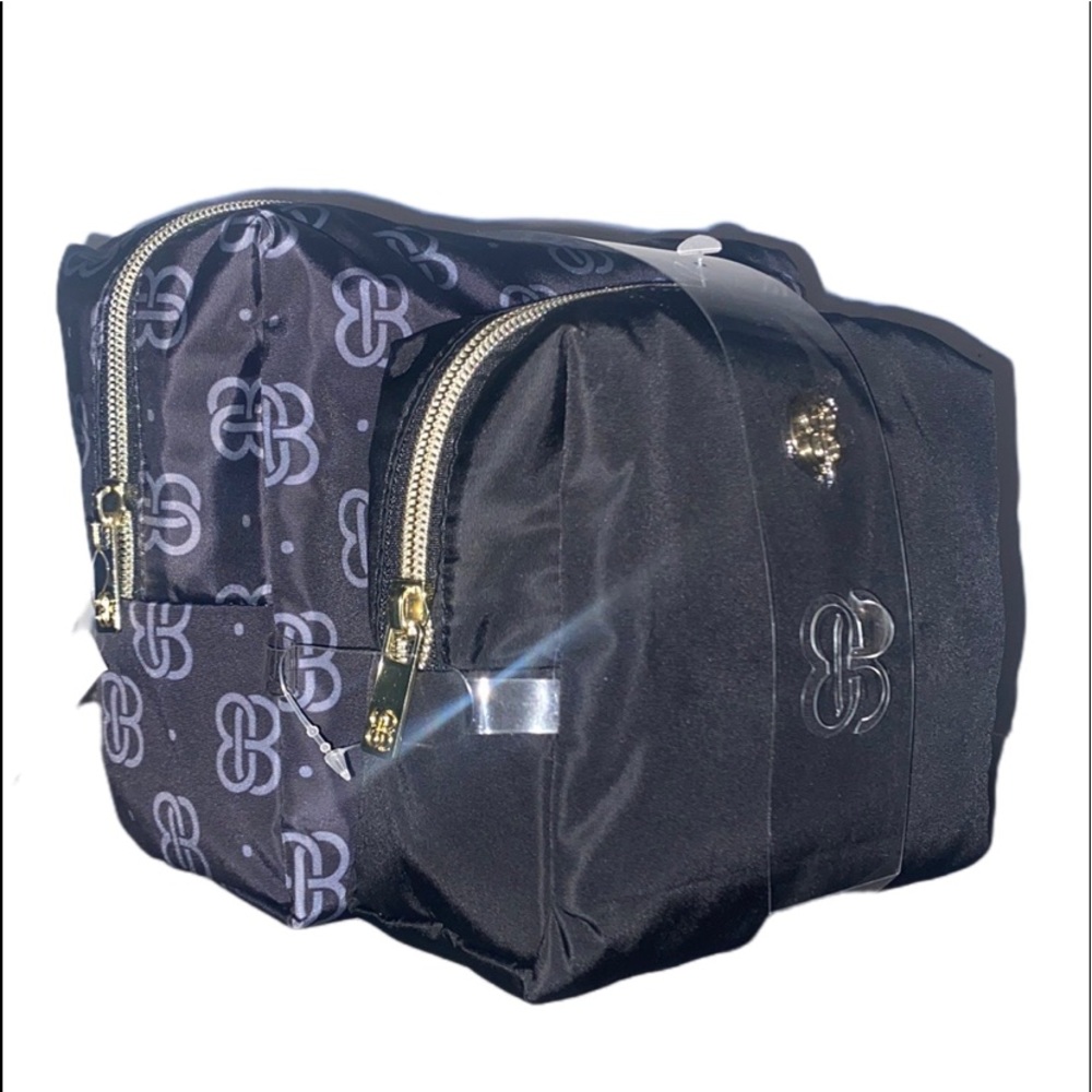 Bandolino Makeup Bag Set